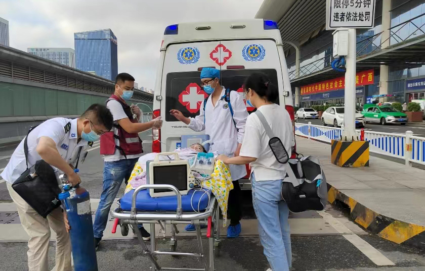 木垒哈萨克救护车出租公司